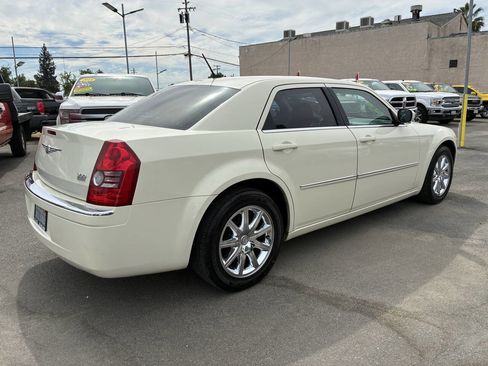 Used 2008 Chrysler 300 Limited image 2