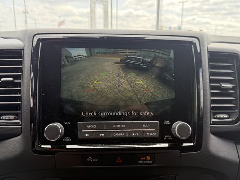 Used 2024 Nissan Frontier Pro-X image 23