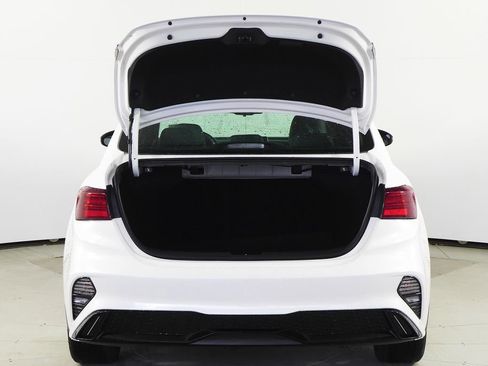 Used 2024 Kia Forte GT-Line image 10