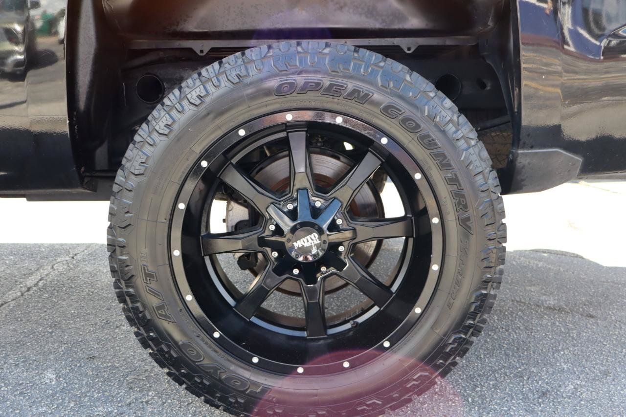 Used 2017 Chevrolet Silverado 1500 Custom w/ Custom Convenience Package RWD image 30