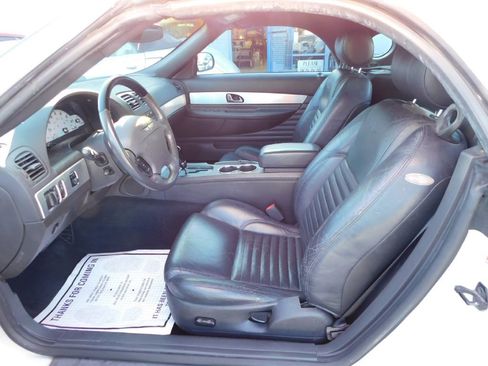 Used 2002 Ford Thunderbird image 18