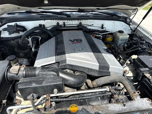 Used 1998 Toyota Land Cruiser image 23