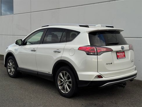 Used 2016 Toyota RAV4 Limited image 5