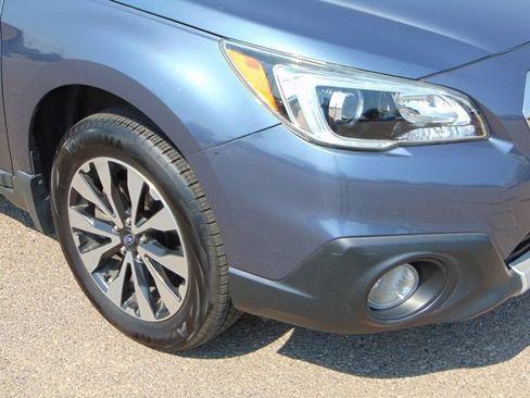 Used 2016 Subaru Outback 2.5i Limited AWD/4WD image 2