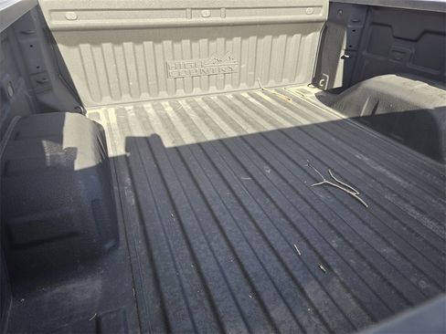 Used 2024 Chevrolet Silverado 1500 High Country w/ Technology Package image 16