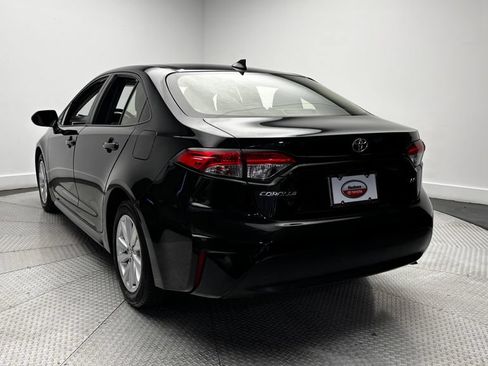Used 2024 Toyota Corolla LE w/ LE Convenience Package FWD image 33