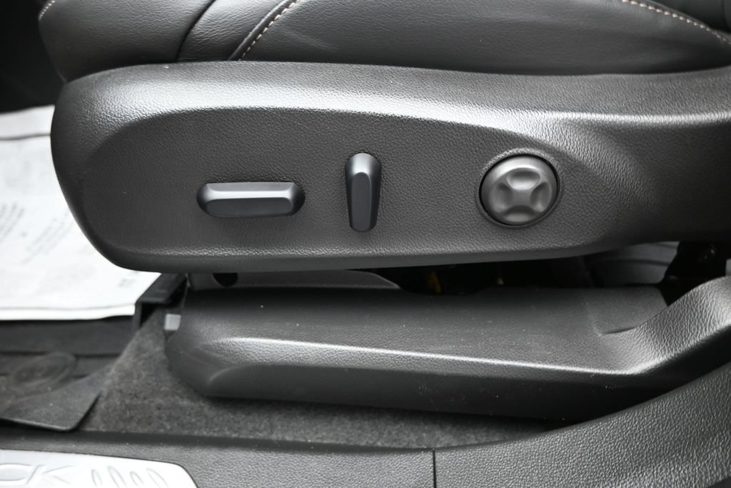 Used 2017 Buick Envision Premium AWD/4WD image 10