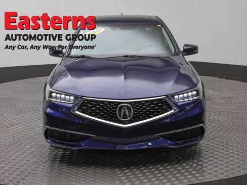 Used 2018 Acura TLX FWD image 2