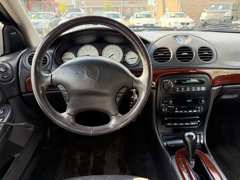 Used 2000 Chrysler LHS image 13