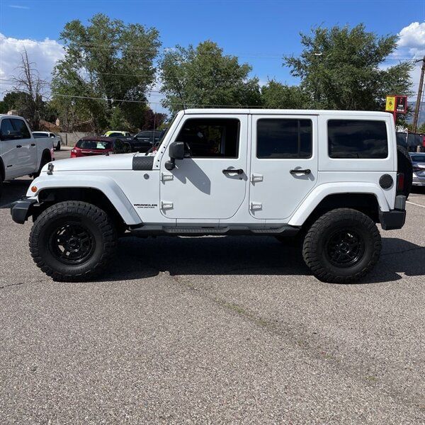 Used 2012 Jeep Wrangler Unlimited Sahara AWD/4WD image 4