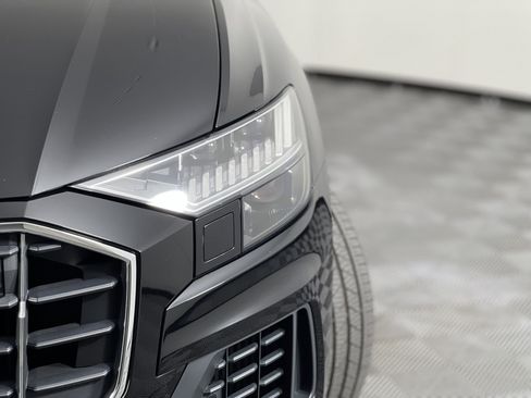 Used 2019 Audi Q8 Prestige w/ Interior Protection Package AWD/4WD image 7