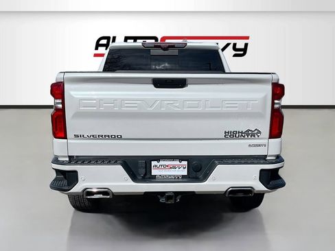 Used 2021 Chevrolet Silverado 1500 High Country w/ Technology Package image 6