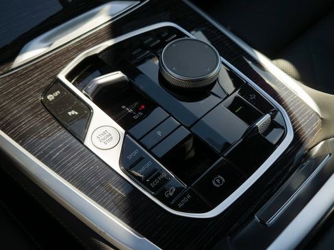 New 2026 BMW X7 xDrive40i w/ M Sport Package image 12