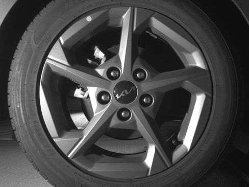 Used 2025 Kia K4 FWD image 15