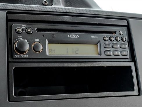 Used 2014 Ford E-350 and Econoline 350 Super Duty image 25