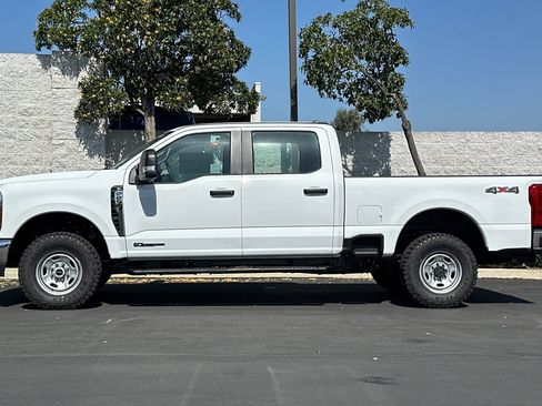 New 2025 Ford F250 XL w/ XL Off-Road Package image 7