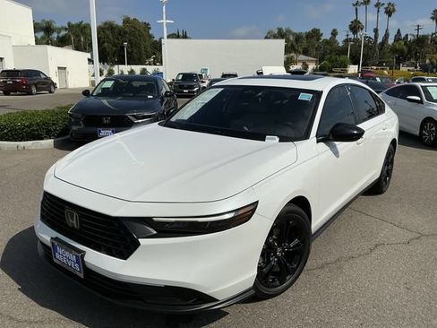 Certified 2025 Honda Accord SE image 9