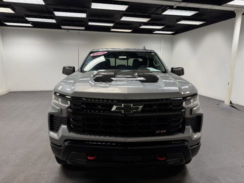 Used 2025 Chevrolet Silverado 1500 LT Trail Boss w/ Convenience Package II AWD/4WD image 6