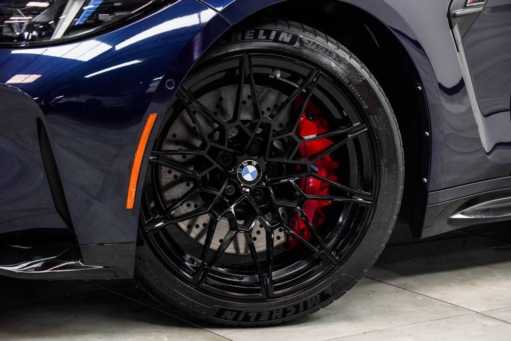 Used 2025 BMW M4 Competition RWD image 5