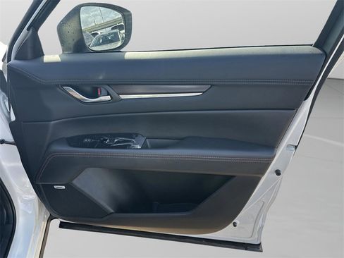 Used 2025 MAZDA CX-5 Carbon Edition image 13