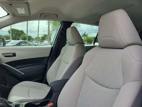 Used 2022 Toyota Corolla Cross L FWD image 22