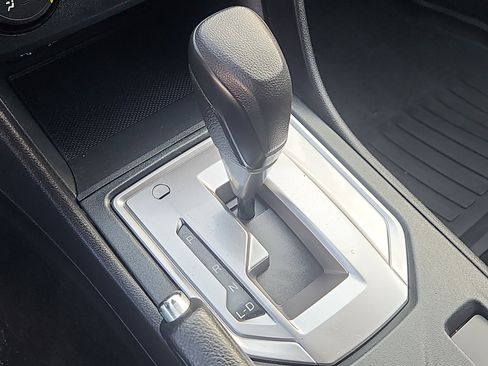 Certified 2023 Subaru Impreza 2.0i image 13