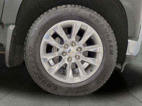 Used 2019 Chevrolet Silverado 1500 LTZ w/ LTZ Premium Package AWD/4WD image 31