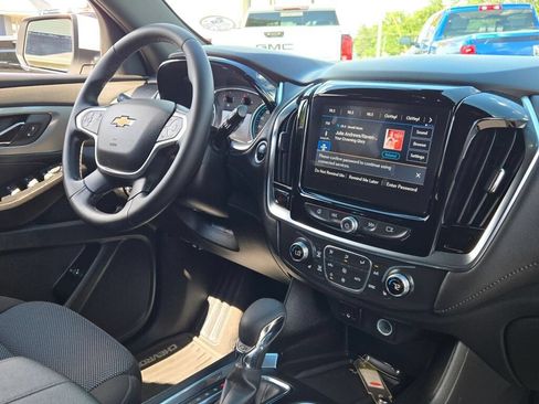 Certified 2023 Chevrolet Traverse LT AWD/4WD image 10