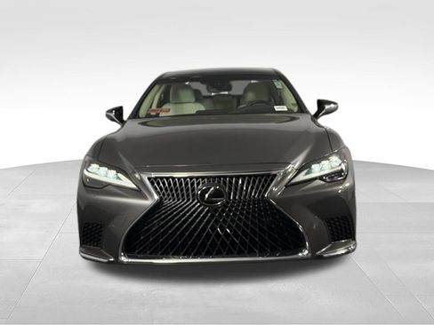 Used 2023 Lexus LS 500 w/ Interior Upgrade Package RWD image 10