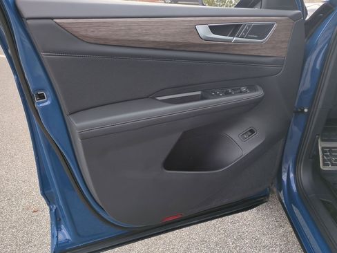 Used 2025 Volkswagen Atlas SEL Premium R-Line image 13