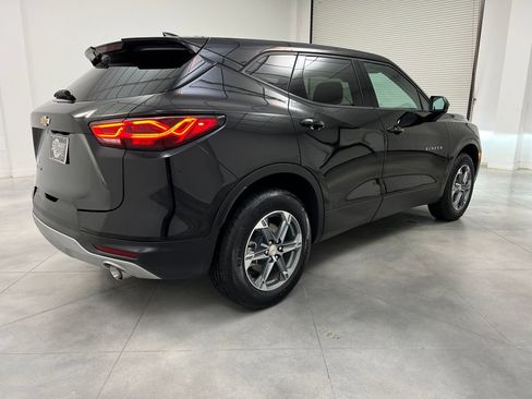 Used 2025 Chevrolet Blazer LT image 7