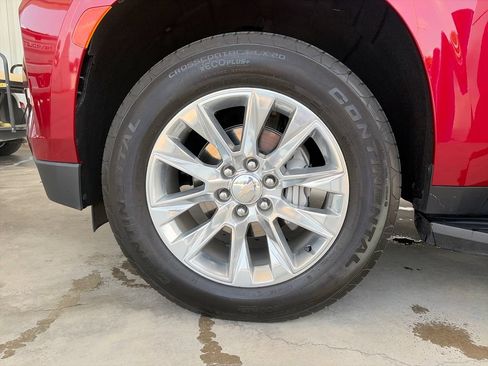 Certified 2024 Chevrolet Tahoe Premier RWD image 34