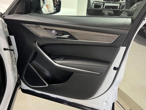 Used 2021 Jaguar F-PACE S image 37