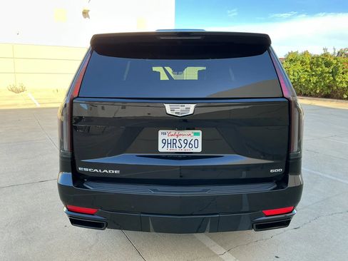 Used 2023 Cadillac Escalade ESV Sport Platinum AWD/4WD image 7