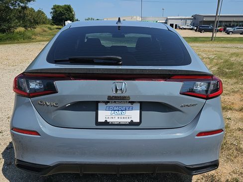 Used 2022 Honda Civic Sport image 5