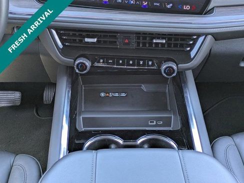 Used 2025 Chevrolet Tahoe Z71 image 18