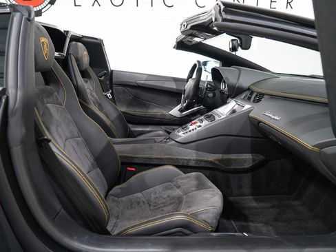 Used 2014 Lamborghini Aventador LP 700-4 image 16