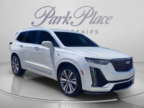 Used 2020 Cadillac XT6 Premium Luxury FWD image 8
