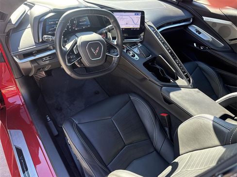 Used 2023 Chevrolet Corvette Stingray Premium Conv w/ Z51 Performance Package image 19