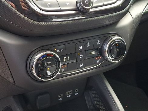 Used 2023 Chevrolet TrailBlazer LT w/ Convenience Package FWD image 21