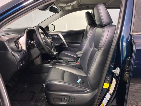 Used 2018 Toyota RAV4 Limited w/ Advanced Technology Package AWD/4WD image 10