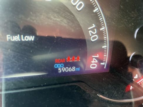 Used 2025 Toyota RAV4 LE FWD image 17