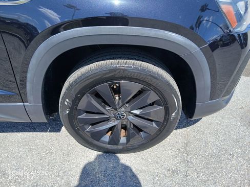 Used 2022 Volkswagen Taos S image 19