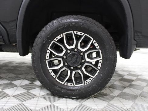 Used 2024 Chevrolet Silverado 2500 LTZ w/ LTZ Convenience Package AWD/4WD image 50