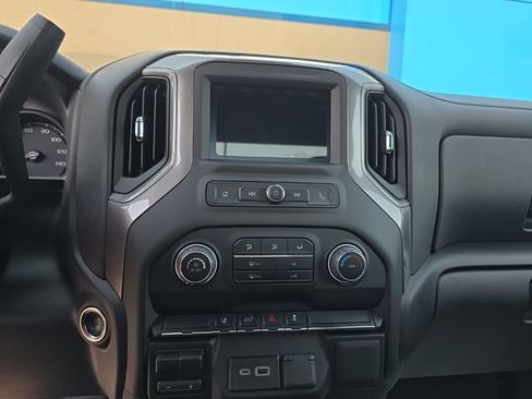 Used 2025 Chevrolet Silverado 3500 W/T AWD/4WD image 15