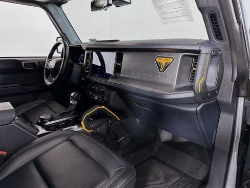 Used 2024 Ford Bronco Badlands w/ Sasquatch Package image 28