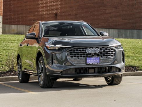 New 2026 Audi Q5 Premium AWD/4WD image 1