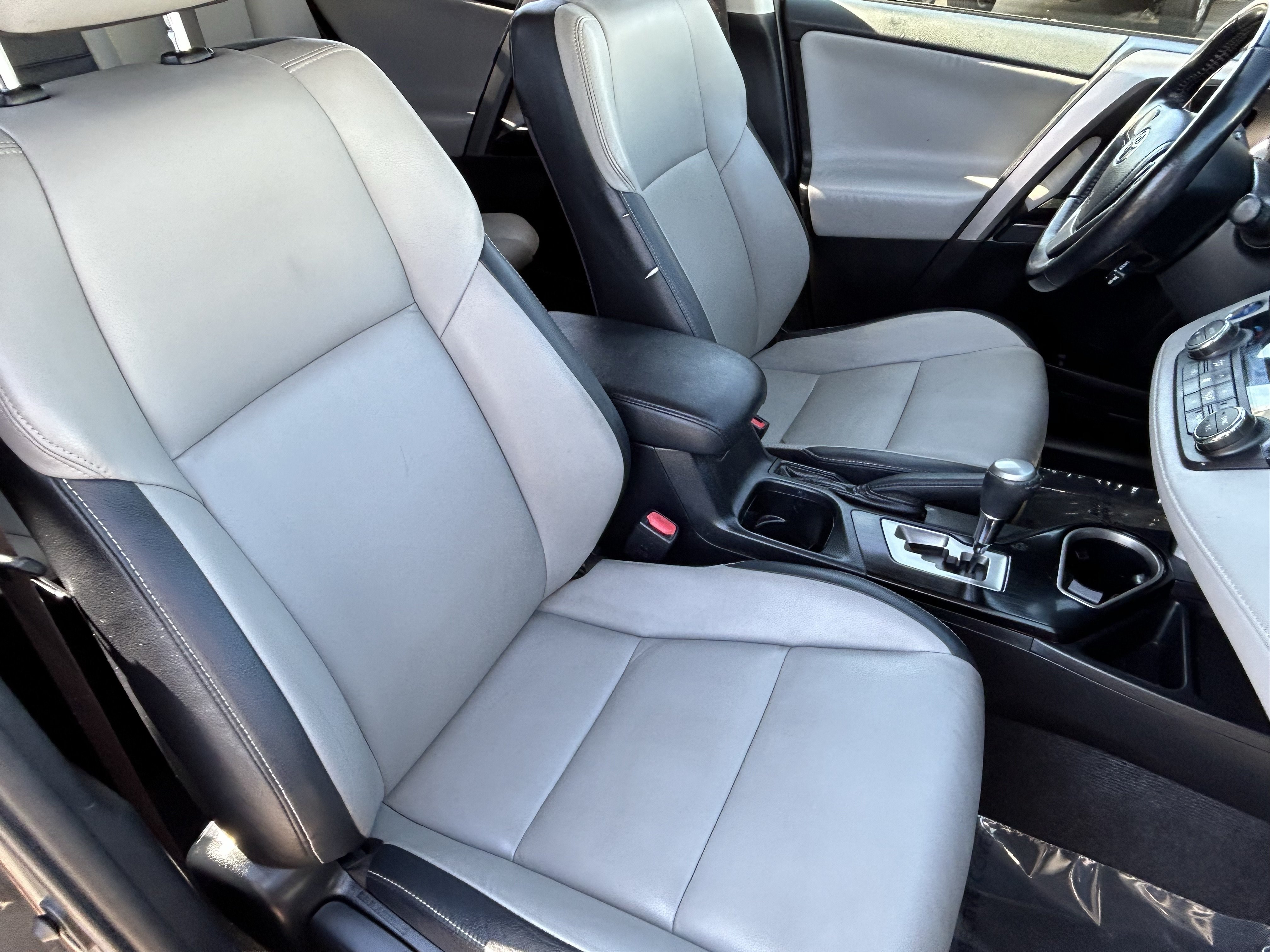 Used 2016 Toyota RAV4 Limited w/ Advanced Technology Package AWD/4WD image 11