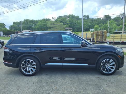 Used 2025 Lincoln Aviator Reserve w/ Illumination Package AWD/4WD image 2