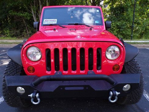 Used 2013 Jeep Wrangler Unlimited Sport AWD/4WD image 2